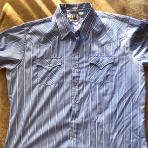 Ely Cattleman Pearl Snap Long Sleeve Shirt.